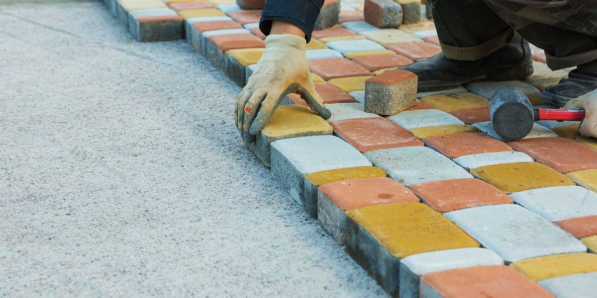 Укладання тротуарної плитки під ключ